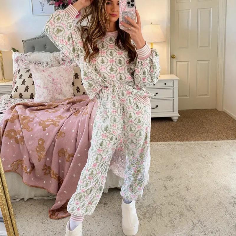 AUBREY™ - Cozy Christmas Bow Print Pajamas Set