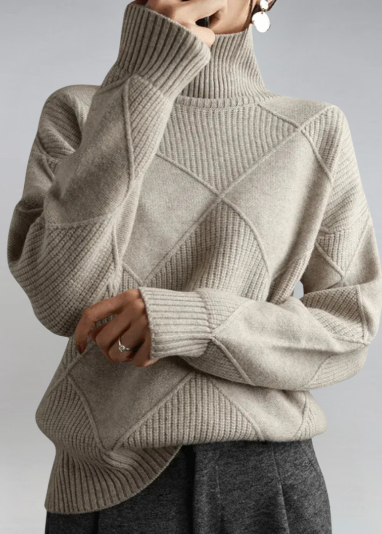 Lauren - Luxury cashmere turtleneck sweater