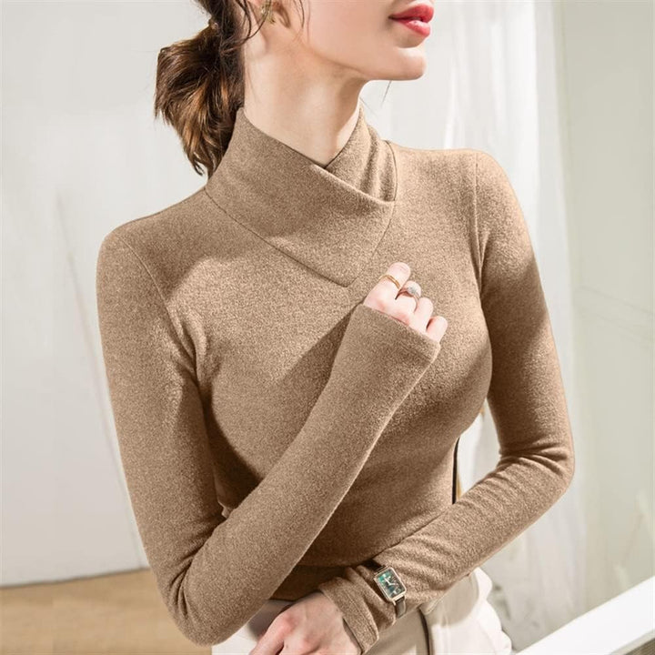 Charo | Elegant Turtleneck Fit